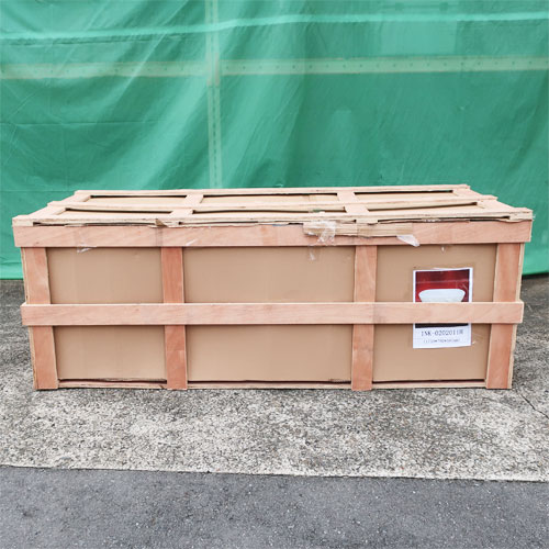 注意事項 : 下記画像のように木枠にて発送いたします。予めご了承ください。