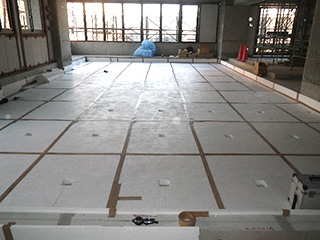 居室浮床施工例