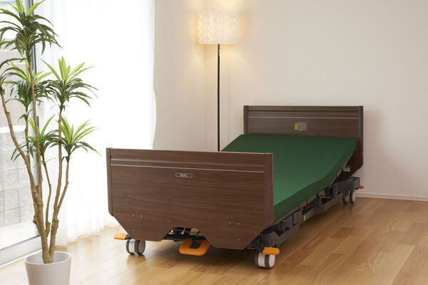 アーデル ポジショニングベッド ３モーター／木製フラットボード