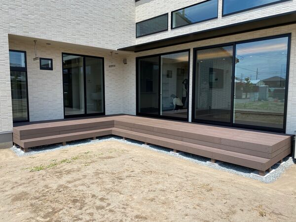 施工例(幕板使用ウッドデッキ)