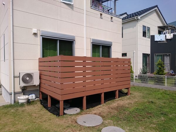 施工例(幕板使用ウッドデッキ)
